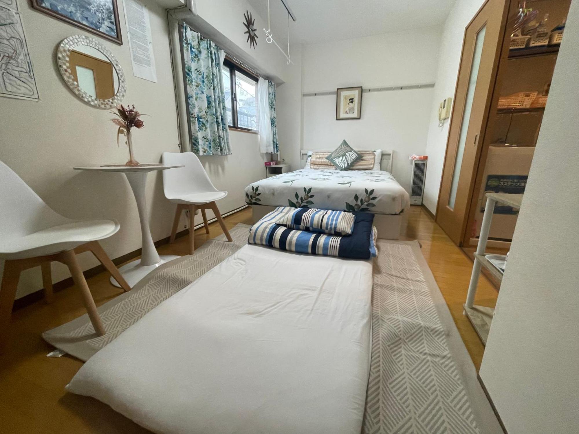 都心の家30 Square Meter King Size Bed With Stepping Rice Tokio Buitenkant foto